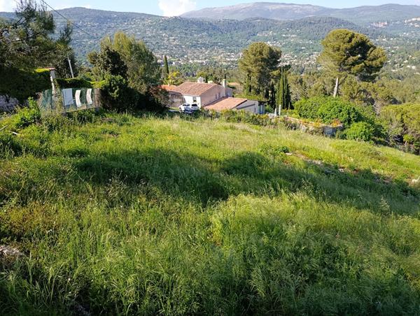 TERRAIN CONSTRUCTIBLE 2150 m² AVEC PC ACCORDÉ