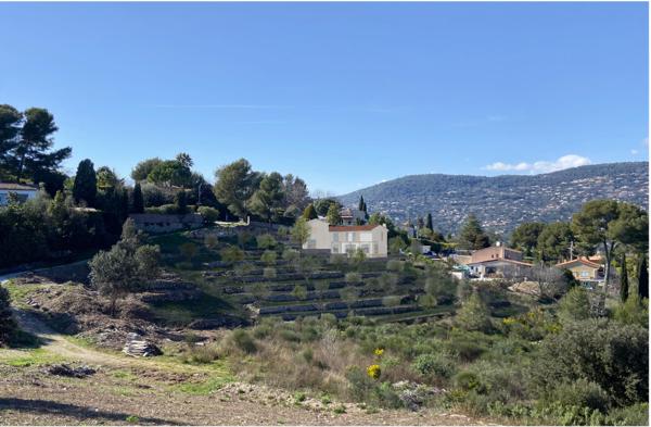 TERRAIN CONSTRUCTIBLE 2150 m² AVEC PC ACCORDÉ