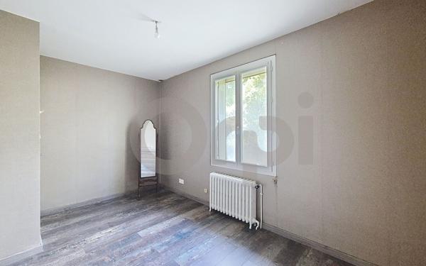 Maison à vendre    4 pièces •  Terrasson-Lavilledieu