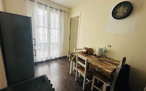 Appartement à vendre    3 pièces • 34,36 m2 Paris 18
