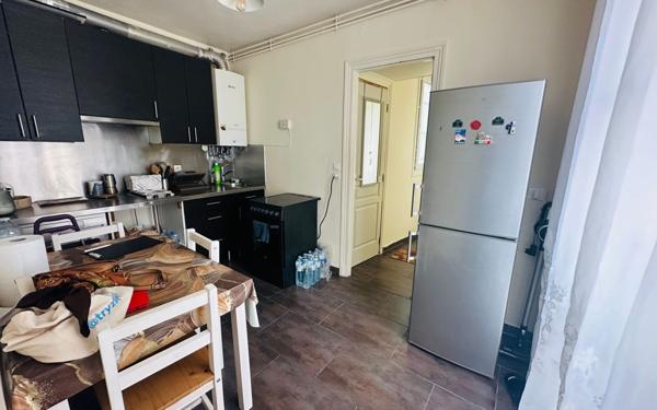Appartement à vendre    3 pièces • 34,36 m2 Paris 18