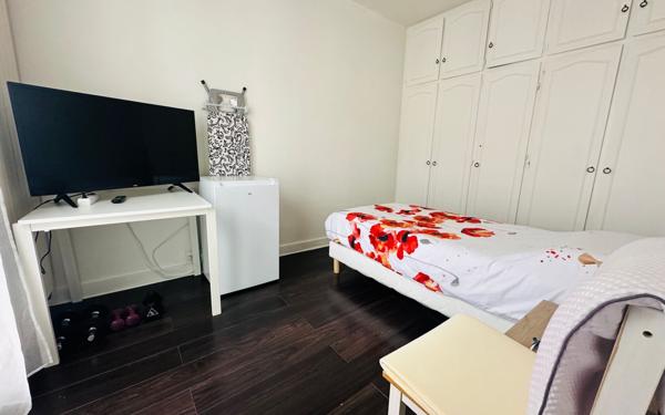 Appartement à vendre    3 pièces • 34,36 m2 Paris 18