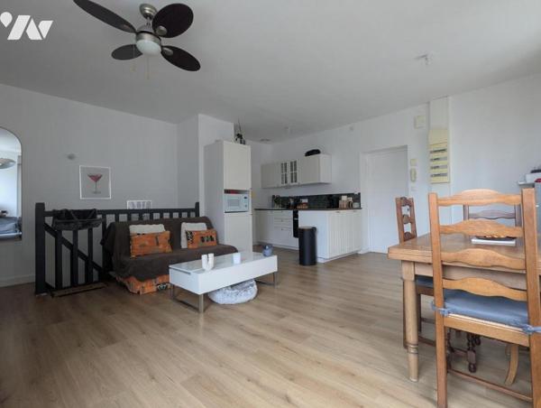 Plein centre de PAIMBOEUF appartement souplex de deux chambres;