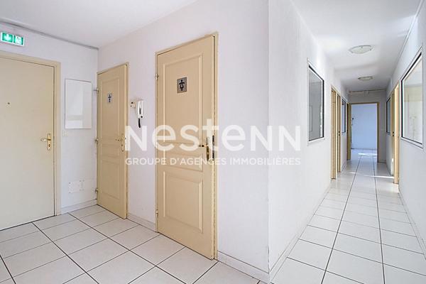 À VENDRE - LOCAUX PROFESSIONNELS / BUREAUX 215 m² - DRAGUIGNAN CENTRE-VILLE