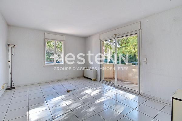 À VENDRE - LOCAUX PROFESSIONNELS / BUREAUX 215 m² - DRAGUIGNAN CENTRE-VILLE