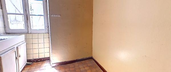 À vendre - T4/5, 5 pièces situé à Oloron-Sainte-Marie (64400)