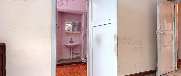 À vendre - T4/5, 5 pièces situé à Oloron-Sainte-Marie (64400)