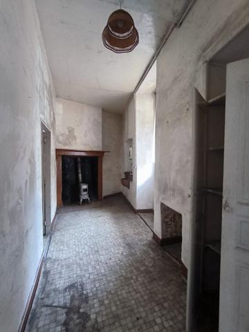 À vendre - T4/5, 5 pièces situé à Oloron-Sainte-Marie (64400)