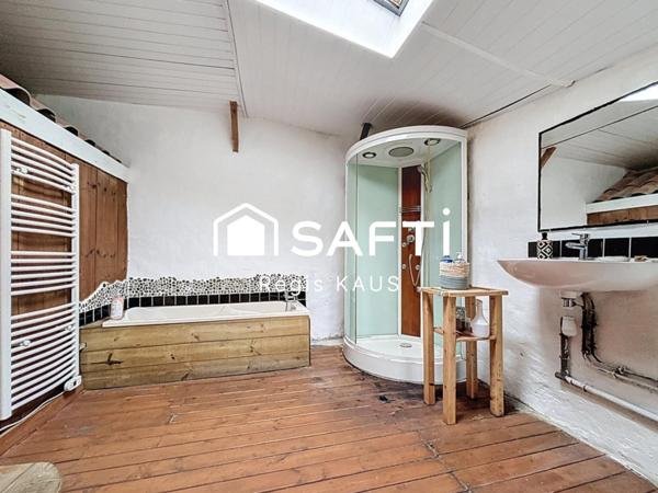 Jolie maison en pierre à finir de rénover