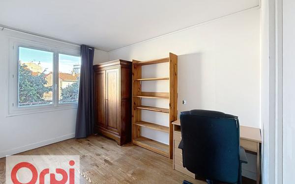 Appartement à vendre    3 pièces • 49,62 m2 Malakoff