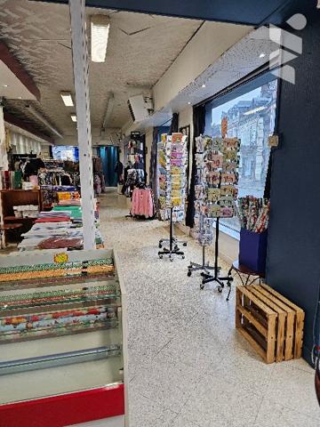fonds de commerce de LIBRAIRIE-PAPETERIE-PHOTOGRAPHIE-CONFISERIE-BIBELOTERIE-PARFUMERIE ET JEUX FDJ