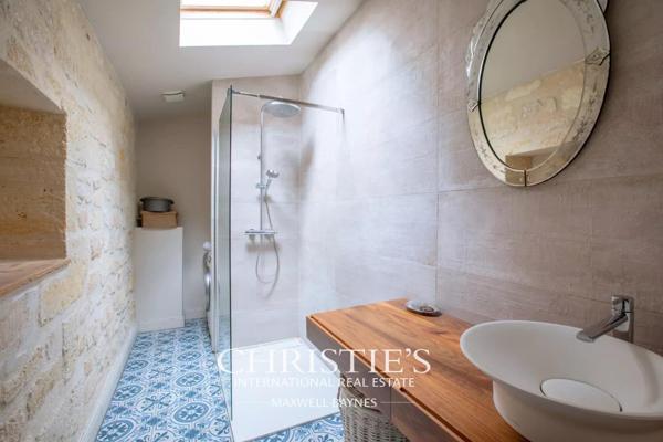 Chartrons – Spacieux appartement de charme de 190m² avec terrasse