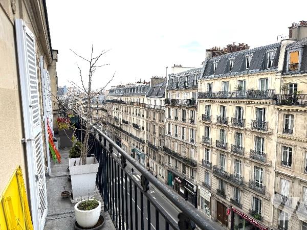 Duplex avec balcon filant Rue Claude Bernard