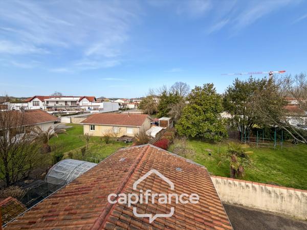 LA TESTE-DE-BUCH – MAISON EN CENTRE-VILLE AVEC PISCINE ET GARAGE