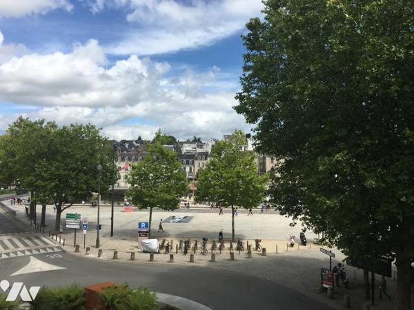 A VENDRE VANNES PORT APPT DUPLEX 112,67 m² VUE PORT