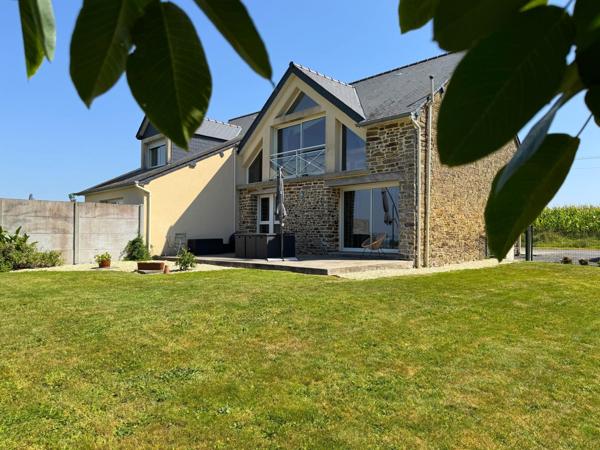 "Deux maisons idéales pour gîtes & séjours"...mais pas que !