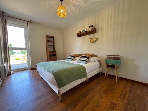 "Deux maisons idéales pour gîtes & séjours"...mais pas que !