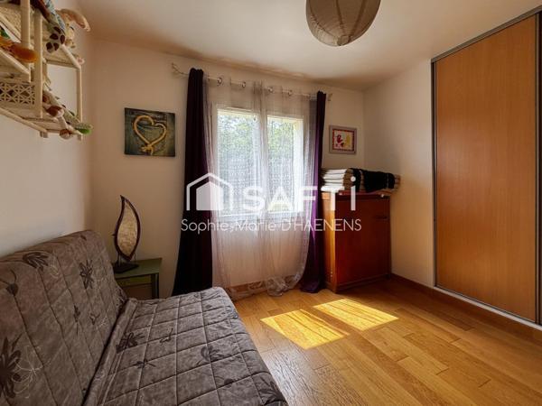 Pavillon de plain-pied avec double garage