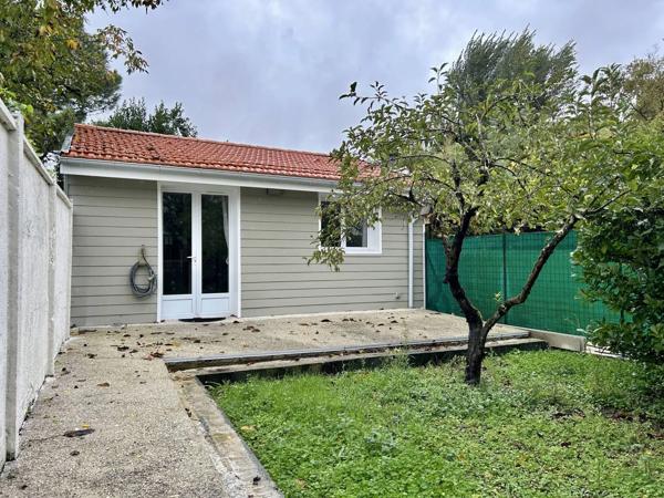 Louer une maison meublée de type 2 de plain-pied 30m2 à Talence proche fac et tram B et jardin