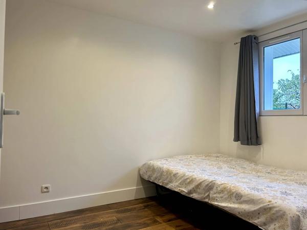 Louer une maison meublée de type 2 de plain-pied 30m2 à Talence proche fac et tram B et jardin