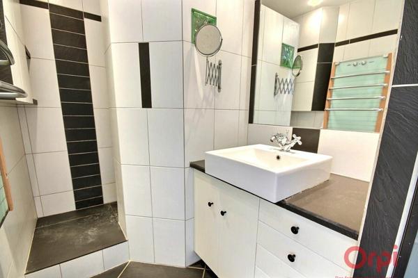 Maison à vendre    5 pièces • 117,61 m2 Montigny-le-Bretonneux