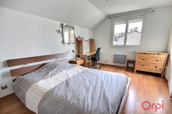 Maison à vendre    5 pièces • 117,61 m2 Montigny-le-Bretonneux