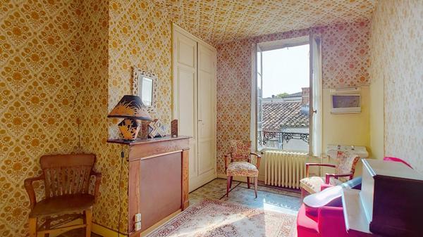 Maison de ville 142 m², 4 chambres, terrasse et balcon au coeur de Nérac