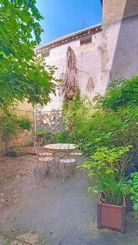 Maison de ville 142 m², 4 chambres, terrasse et balcon au coeur de Nérac