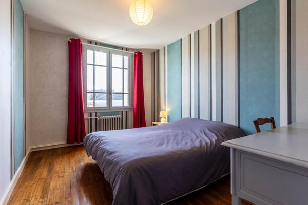 Maison de bourg de 113m2 avec garage à Val de Bonnieure