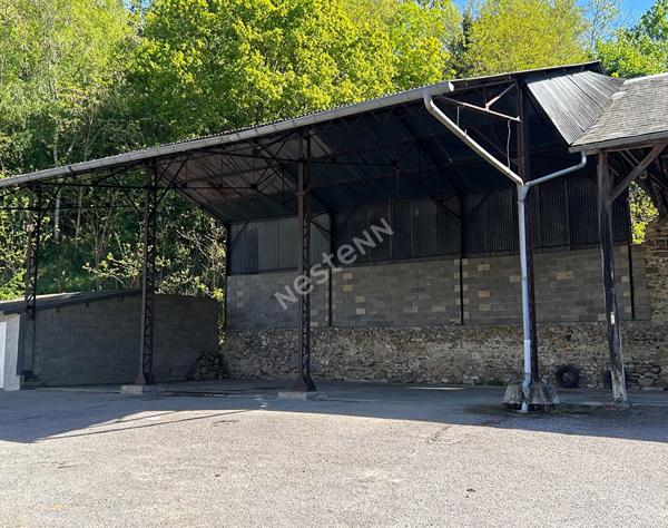 Hangar situé à EPERNON proche gare pour stationnement déal camping-car