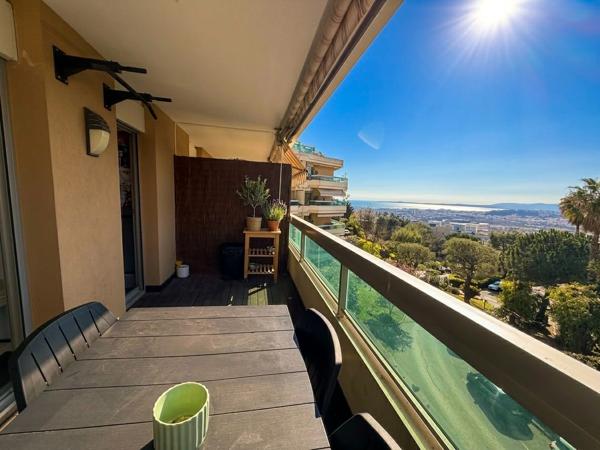 Appartement Nice Corniche Fleurie 3 pièces 65 m2 terrasse vue mer