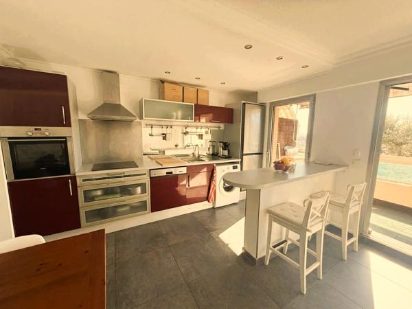 Appartement Nice Corniche Fleurie 3 pièces 65 m2 terrasse vue mer
