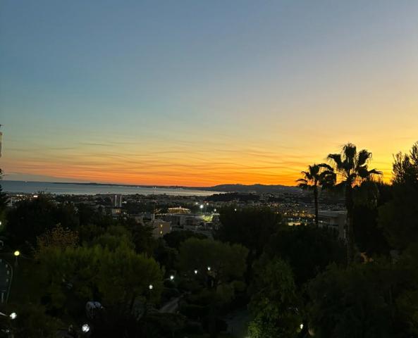 Appartement Nice Corniche Fleurie 3 pièces 65 m2 terrasse vue mer
