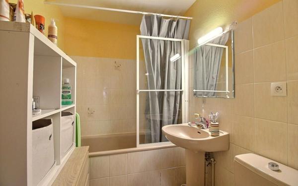 Appartement à vendre    2 pièces • 45 m2 Strasbourg