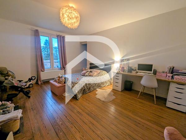Maison 10 pièces 307 m2