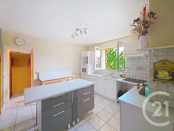 Maison à vendre  6 pièces - 106,35 m 2   OREE D ANJOU  - 49