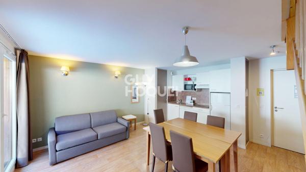 Appartement 2 pièce(s) avec PARKING COUVERT PRIVATIF