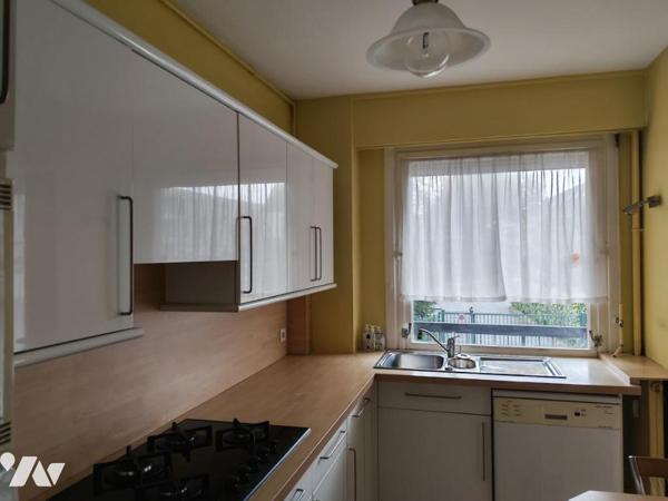 APPARTEMENT TYPE IV RUE LEON SALEMBIEN AVEC GARAGE