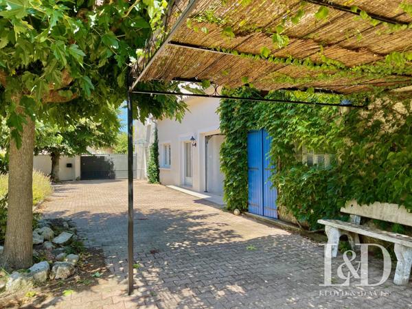 Ancien corps de ferme T6 entièrement rénové