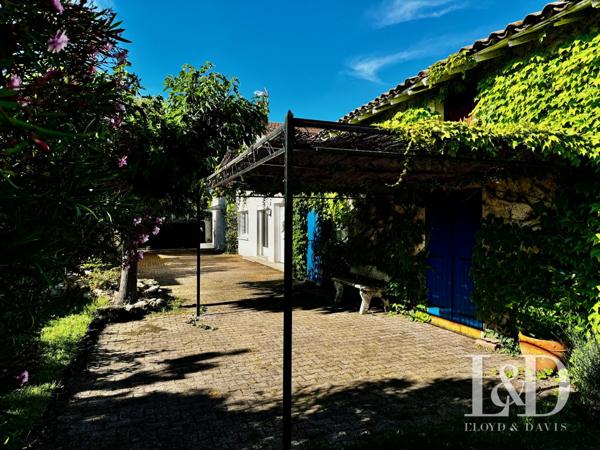 Ancien corps de ferme T6 entièrement rénové