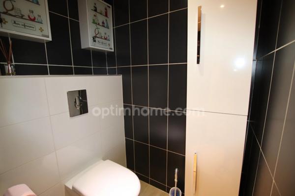 ORLEANS ST MARCEAU, proche centre ville d'Orléans, Vaste appartement T2 Bis de charme en excellent état