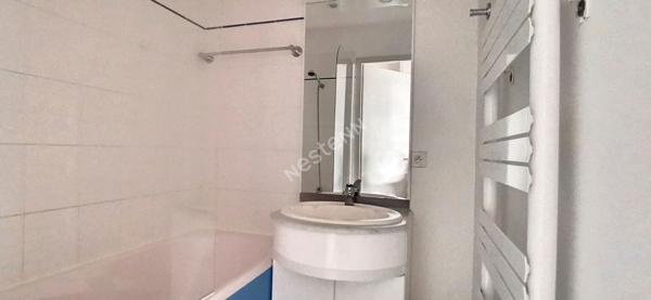 APPARTEMENT LES SABLES D'OLONNE STUDIO COIN ALCOVE ASCENSEUR TERRASSE PARKING