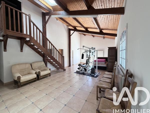 Maison à vendre 10 pièces 238 m² La Bruffière