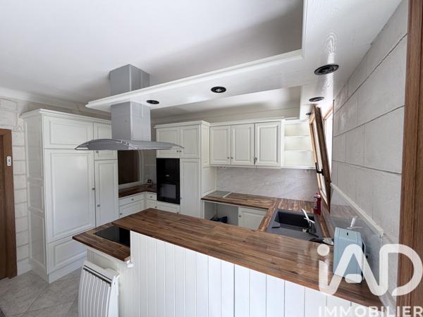 Maison à vendre 10 pièces 238 m² La Bruffière