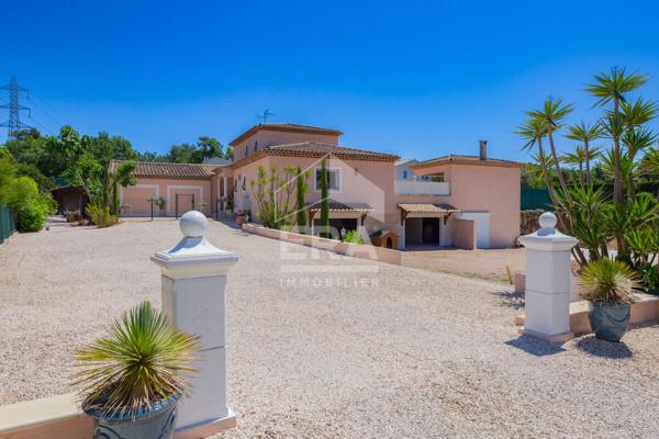 Maison Mouans Sartoux 8 pièce(s) 270 m2