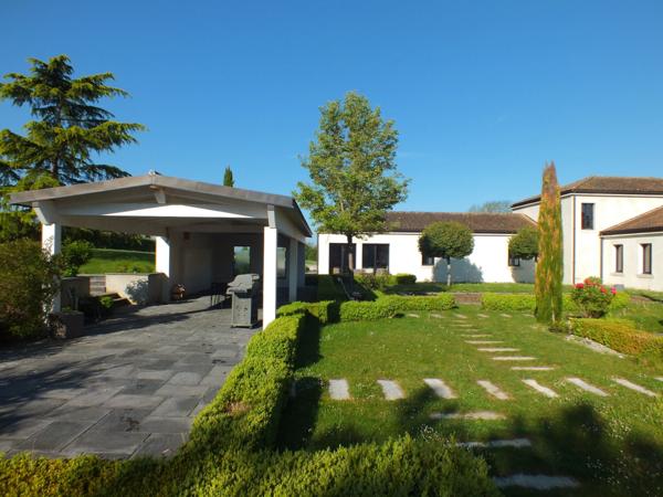 Propriété à vendre 17 pièces proche de SEMUR EN AUXOIS (21)