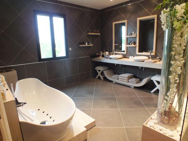 Propriété à vendre 17 pièces proche de SEMUR EN AUXOIS (21)