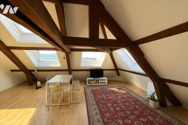 SECTEUR PAIX/MOISSONS deux pièces avec parking dernier étage