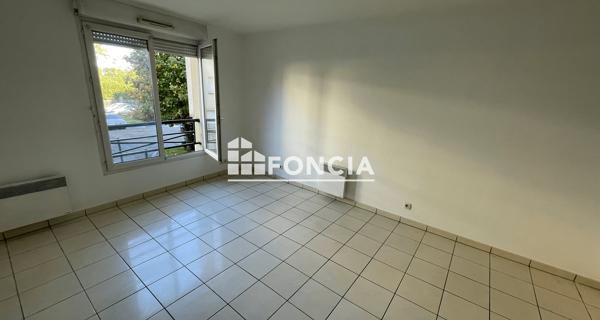 Location Studio 28.1 m² - Trappes 78190