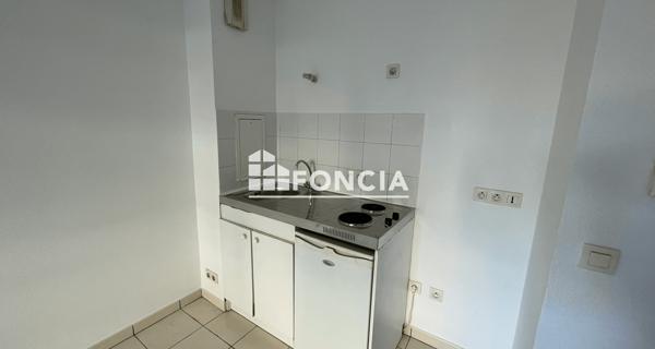 Location Studio 28.1 m² - Trappes 78190